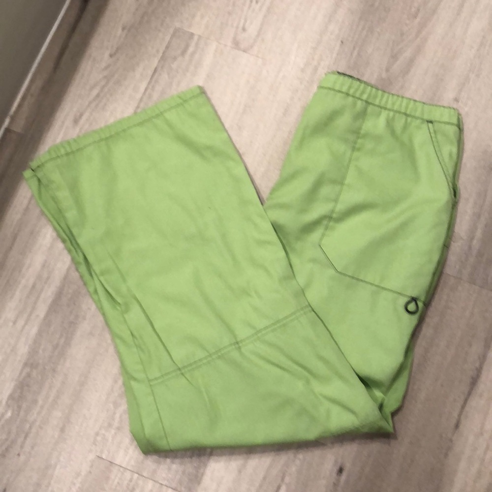 Women’s scrub pants